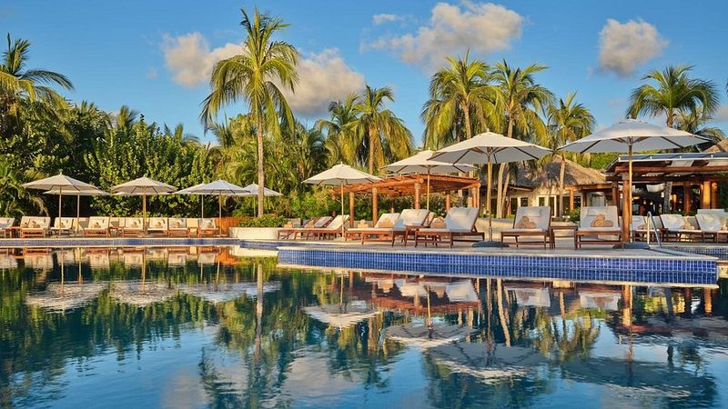 Sea Breeze Restaurant & Bar — St. Regis Punta Mita